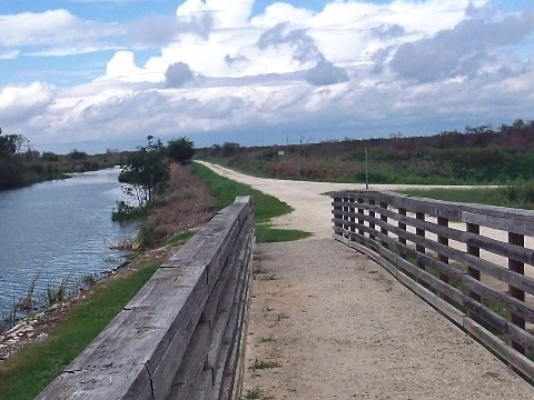 Lake Apopka Loop Trail